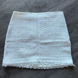 Express Cream Skirt Size 6 Women’s